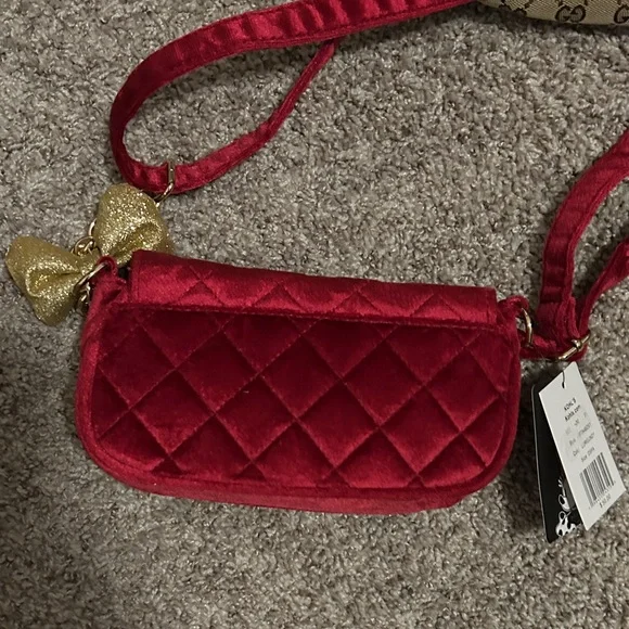 Disney Red Quilted velvet Crossbody Bag with Gold Bow Bag Charm - Picture 7 of 8